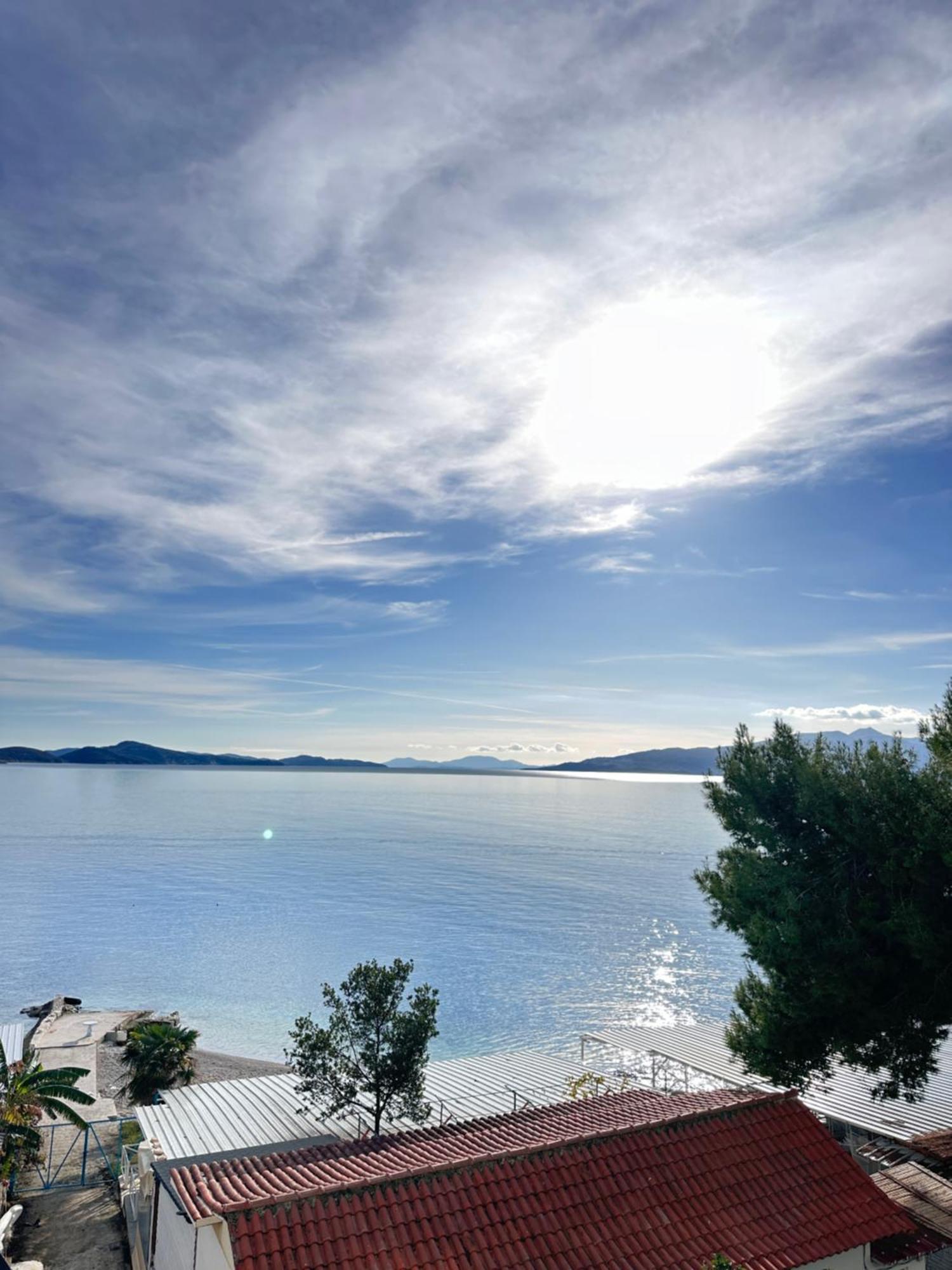 The Hill Sea View Apartment Sarandë 외부 사진