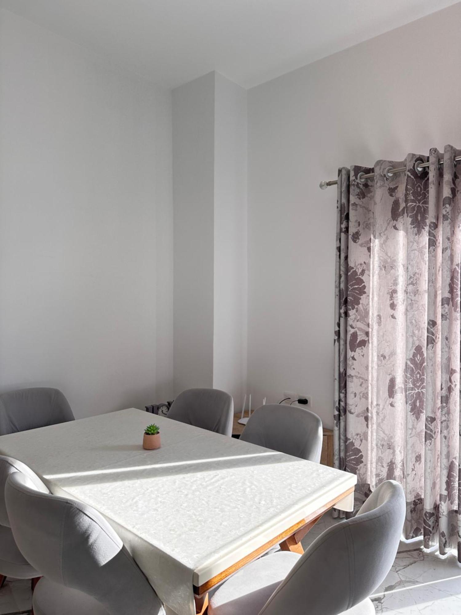 The Hill Sea View Apartment Sarandë 외부 사진