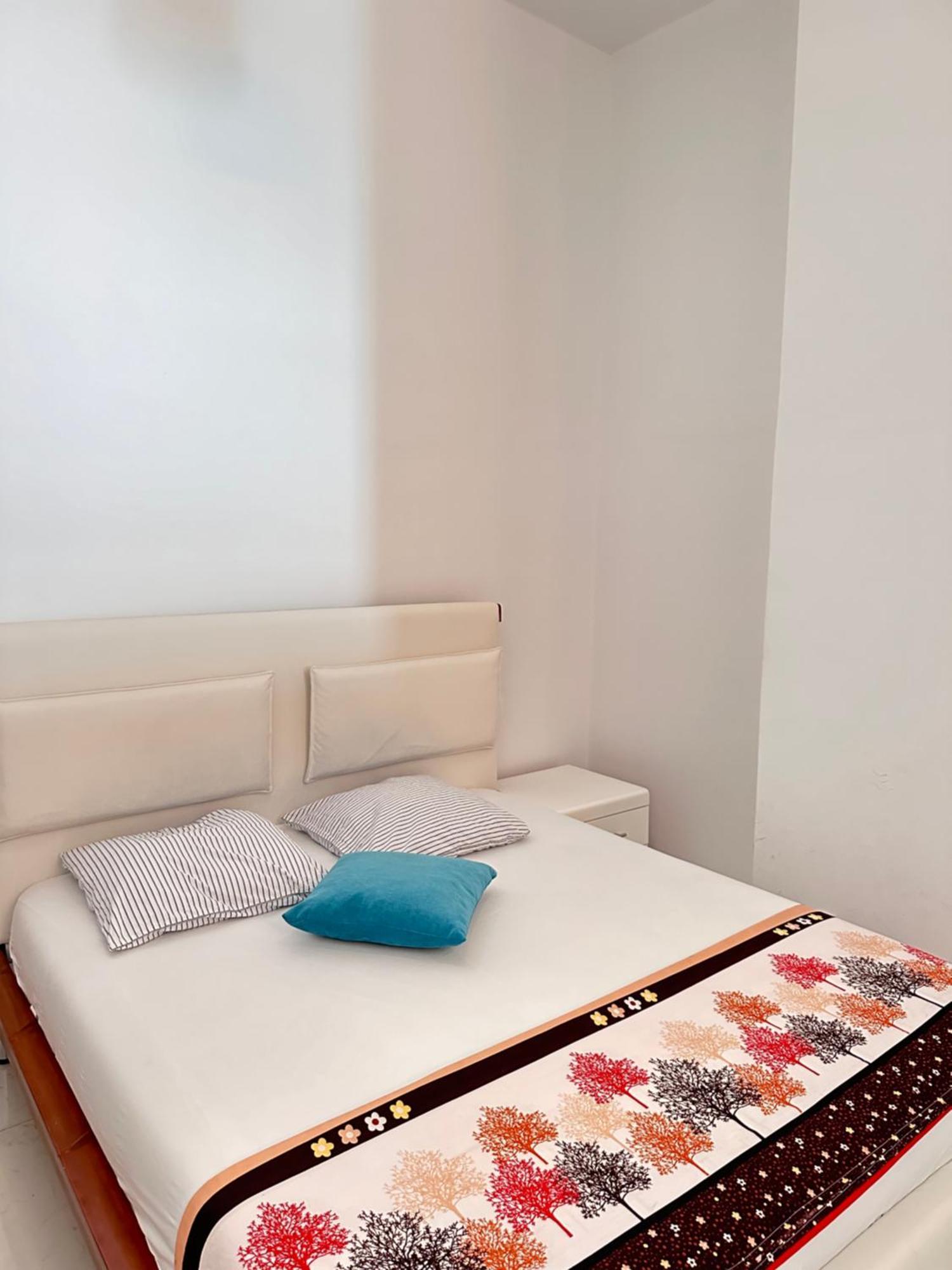 The Hill Sea View Apartment Sarandë 외부 사진